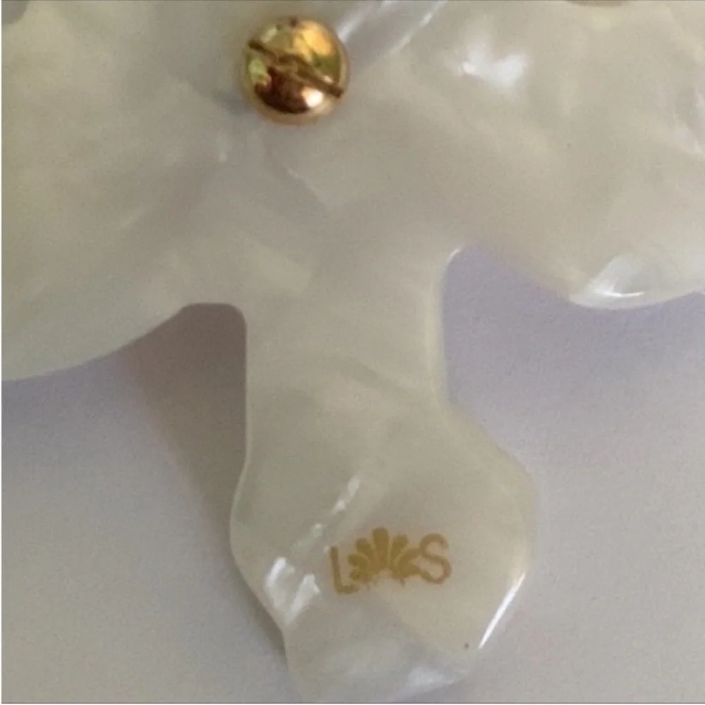 Lele Sadoughi ivory White Floral crystal stud Earrings - Picture 5 of 7